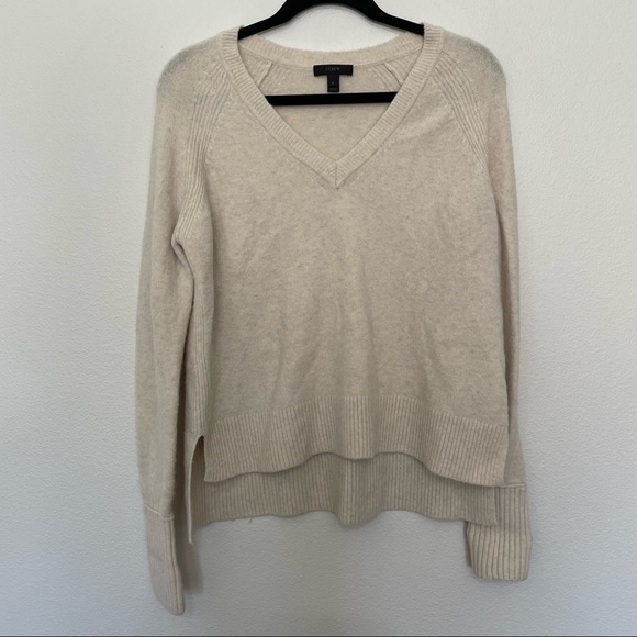 J.crew oatmeal wool alpaca soft v-neck sweater relaxed fit sz.S womens - Picture 1 of 3